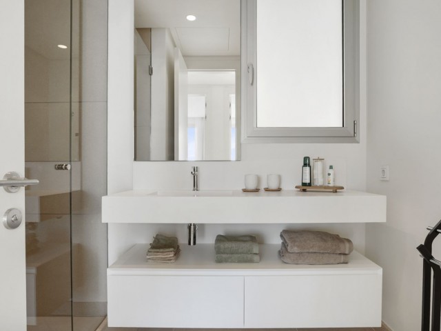 Ático con 3 Dormitorios  en Benahavís