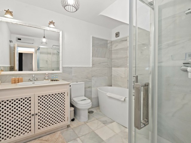 2 Makuuhuoneen Rivitalo La Heredia