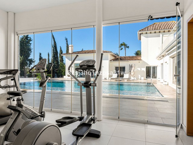 6 Bedrooms Villa in Guadalmina Alta