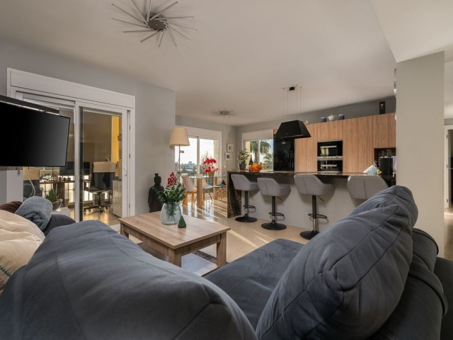 3 Bedrooms Apartment in Benahavís