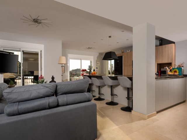 3 Bedrooms Apartment in Benahavís