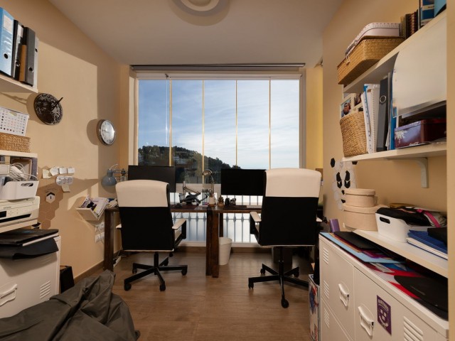 3 Bedrooms Apartment in Benahavís