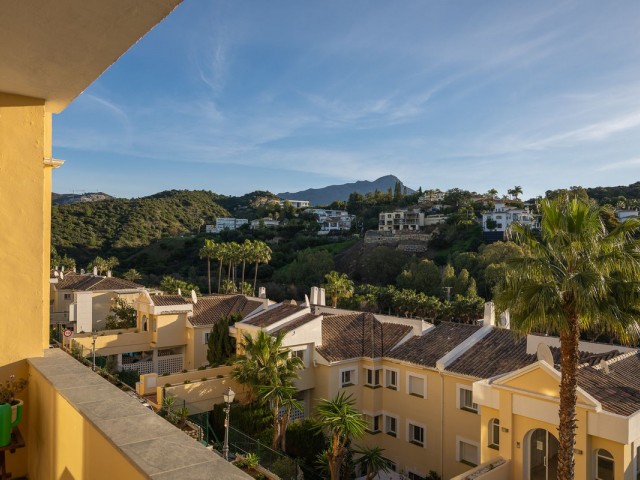 3 Bedrooms Apartment in Benahavís