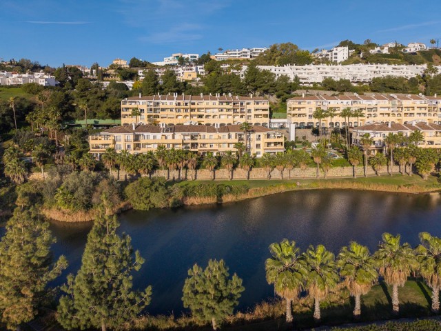 3 Bedrooms Apartment in Benahavís