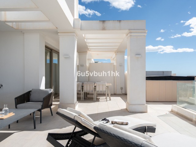 2 Bedrooms Apartment in Marbella