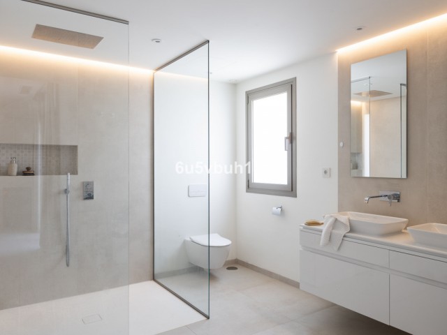 2 Bedrooms Apartment in Marbella