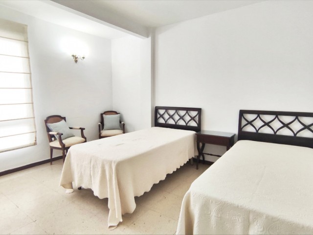 4 Sovrums Lägenhet i Marbella