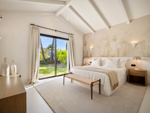 4 Bedrooms Villa in Nueva Andalucía