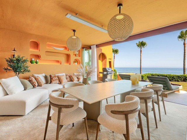 Apartamento con 4 Dormitorios  en New Golden Mile