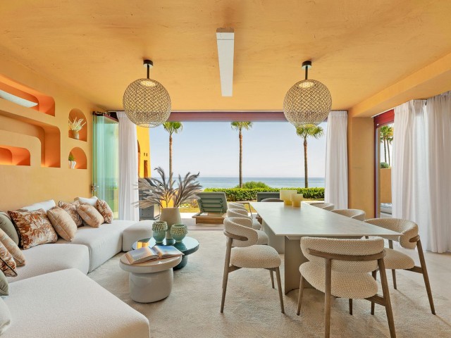 Apartamento con 4 Dormitorios  en New Golden Mile