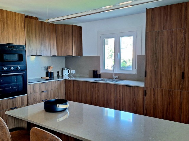 3 Bedrooms Apartment in Estepona