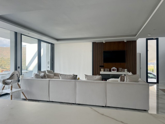 4 Bedrooms Villa in La Cala Golf