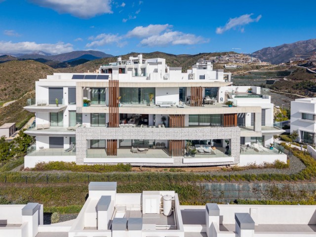 3 Bedrooms Apartment in Benahavís