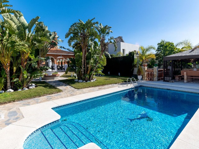 Villa avec 4 Chambres  à Mijas