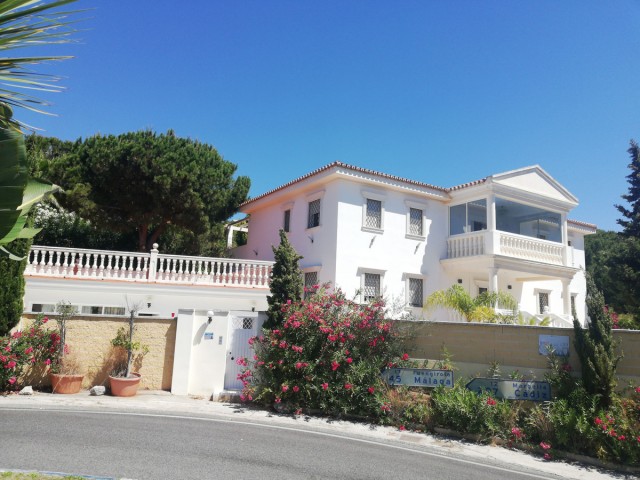 10 Bedrooms Villa in Marbella