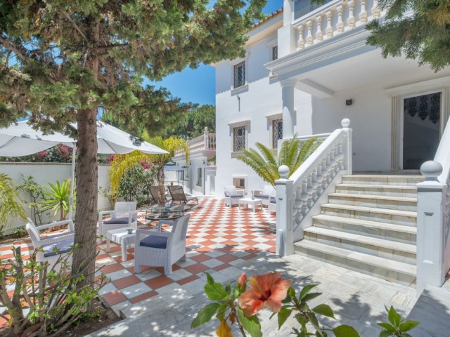 10 Bedrooms Villa in Marbella