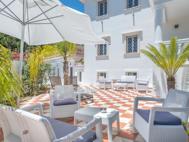 10 Bedrooms Villa in Marbella