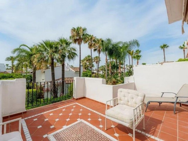 4 Makuuhuoneen Rivitalo Costalita