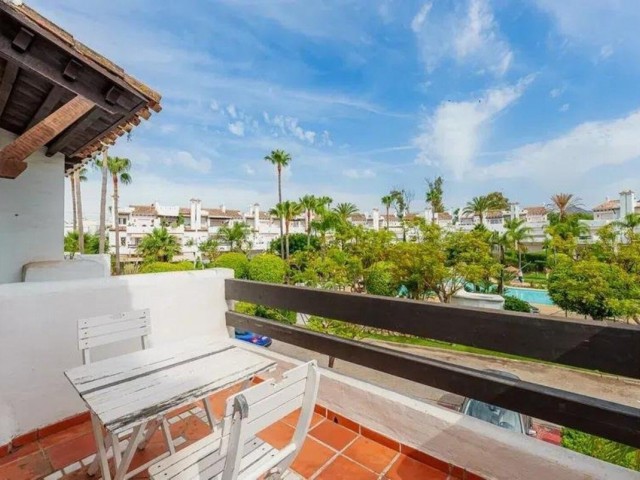 Maison mitoyenne avec 4 Chambres  à Costalita