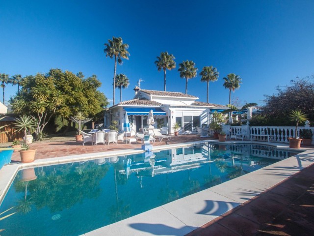 3 Schlafzimmer Villa in Estepona