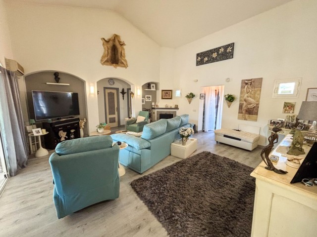 3 Schlafzimmer Villa in Estepona