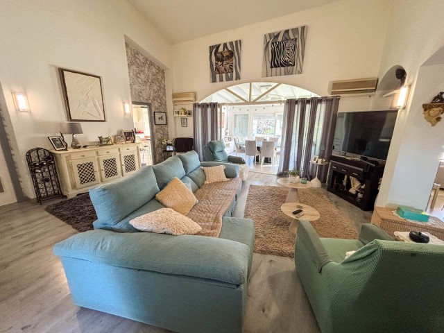 3 Schlafzimmer Villa in Estepona