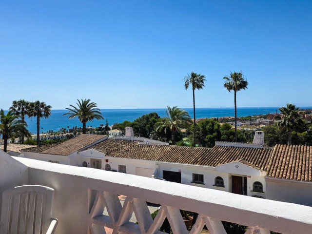 3 Slaapkamer Rijtjeshuis in La Duquesa