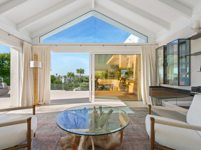 9 Bedrooms Villa in Benahavís