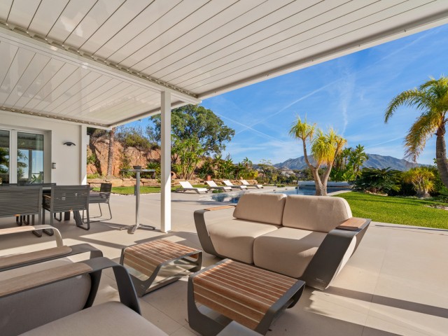 9 Bedrooms Villa in Benahavís