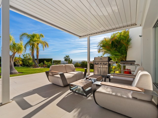 9 Bedrooms Villa in Benahavís