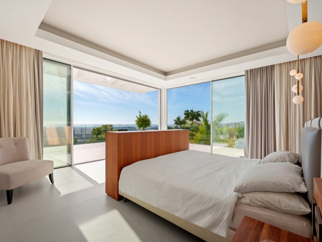 9 Bedrooms Villa in Benahavís