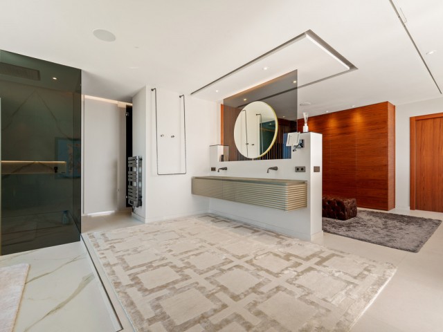 9 Makuuhuoneen Huvila Benahavís