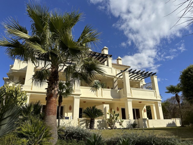 2 Bedrooms Apartment in Casares