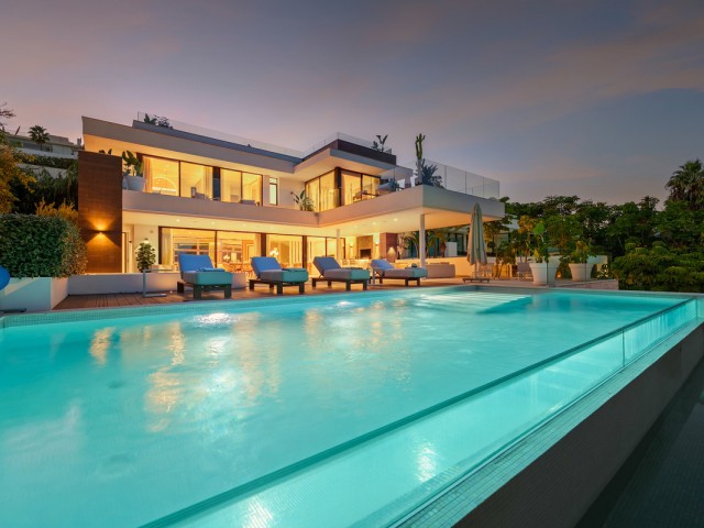 Villa, Nueva Andalucia