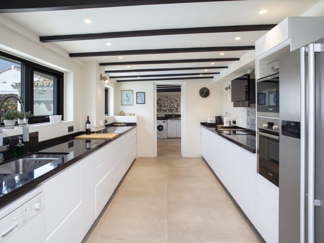 4 Schlafzimmer Villa in Sierrezuela