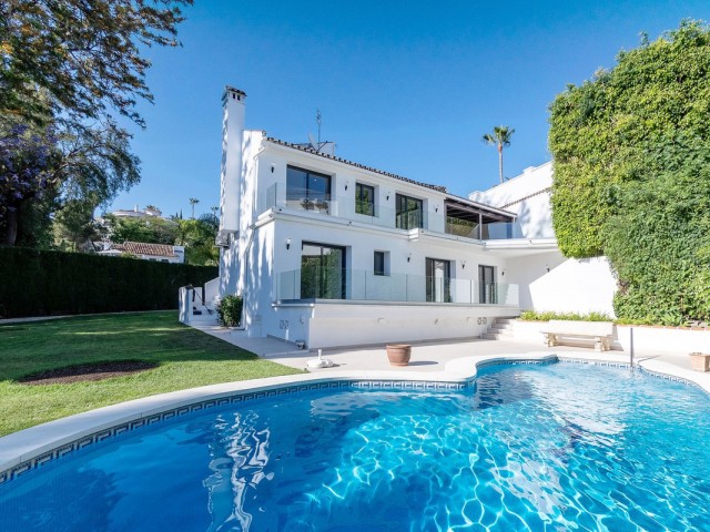 Villa con 4 Dormitorios  en Marbella