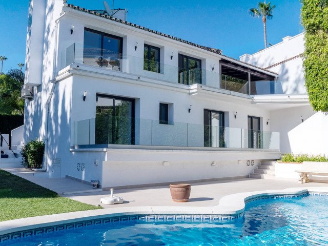 Villa con 4 Dormitorios  en Marbella