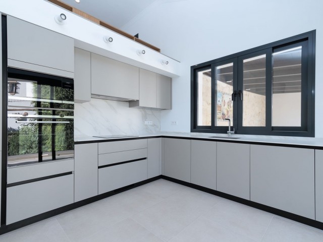 Villa con 4 Dormitorios  en Marbella