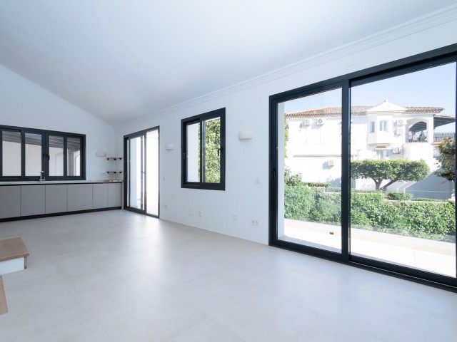 Villa con 4 Dormitorios  en Marbella