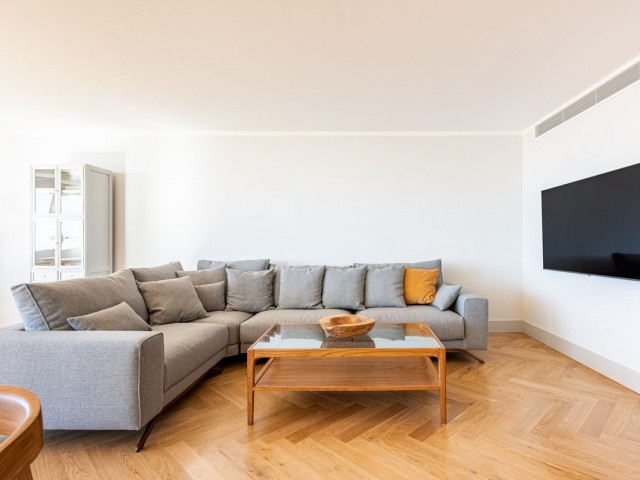 2 Bedrooms Apartment in Nueva Andalucía