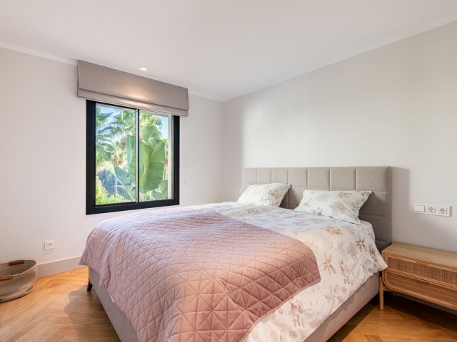 2 Bedrooms Apartment in Nueva Andalucía