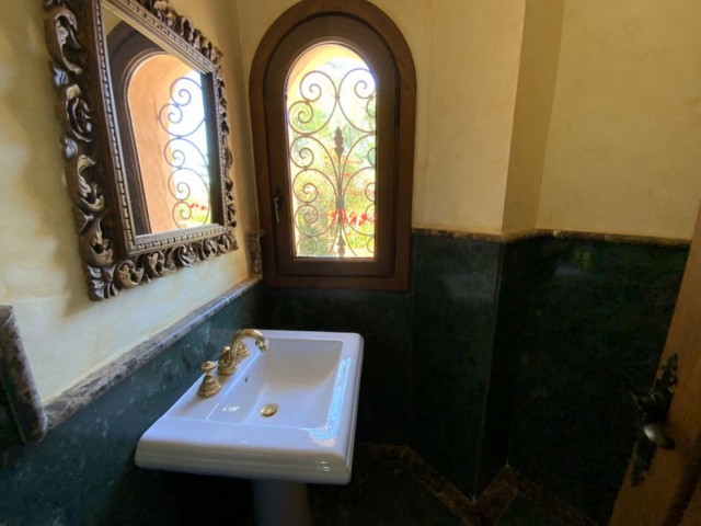 4 Bedrooms Villa in New Golden Mile