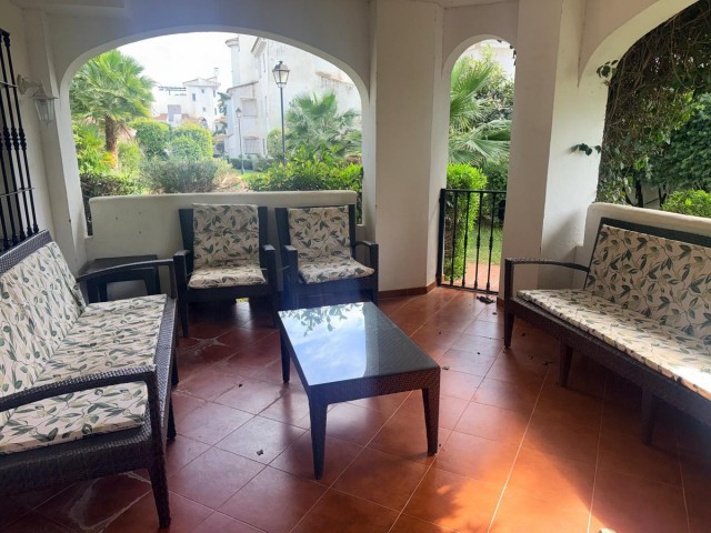 2 Bedrooms Apartment in Nueva Andalucía