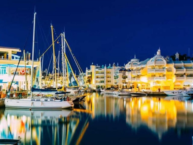 2 Bedrooms Apartment in Benalmadena