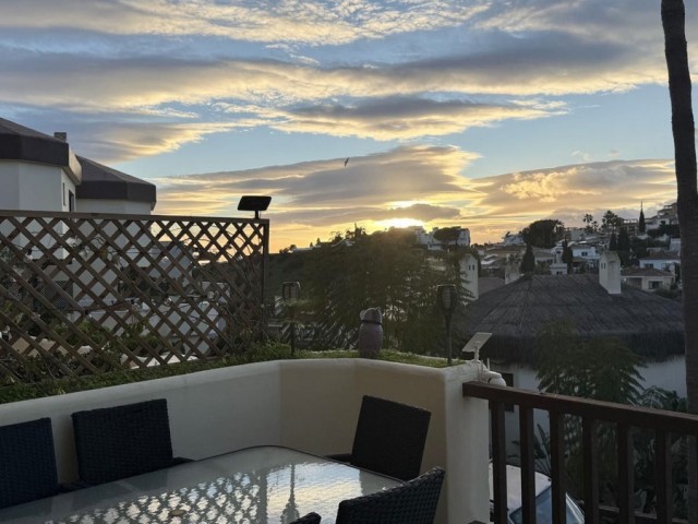 Villa con 3 Dormitorios  en Riviera del Sol