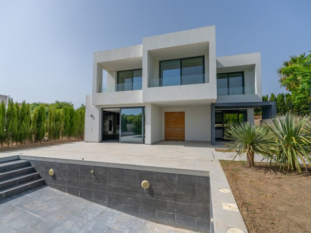 3 Schlafzimmer Villa in Estepona