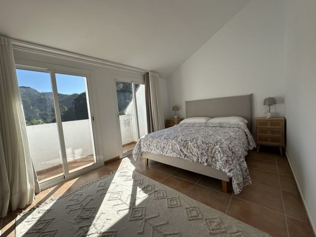 3 Sovrums Radhus i Benahavís