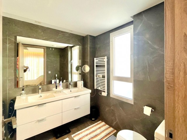 Appartement avec 3 Chambres  à San Roque Club