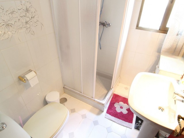 Apartamento con 4 Dormitorios  en Campo Mijas