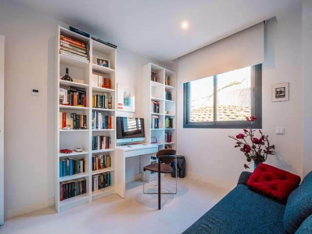 Apartamento con 3 Dormitorios  en Fuengirola